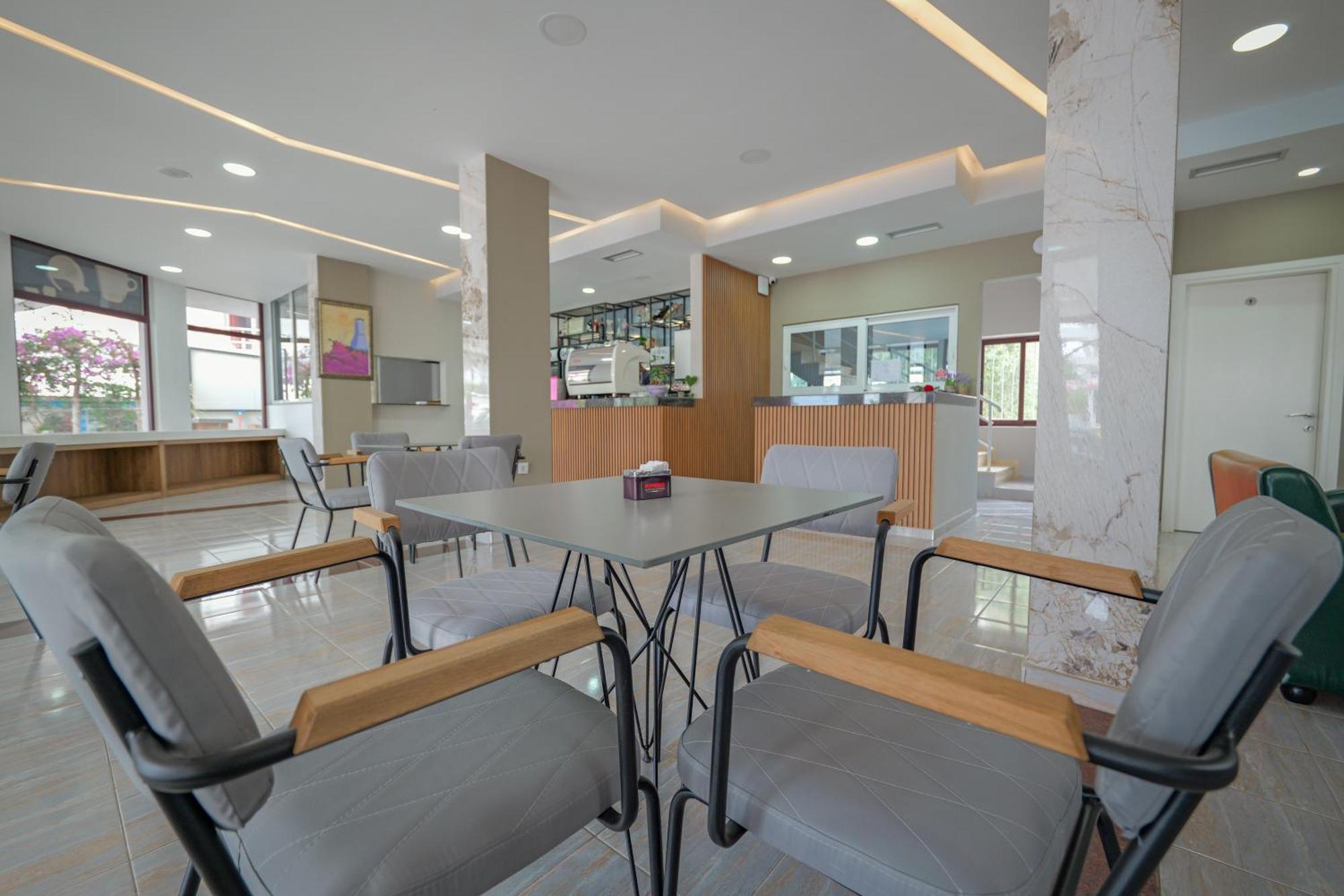 Hotel Kroi คซามิล ภายนอก รูปภาพ