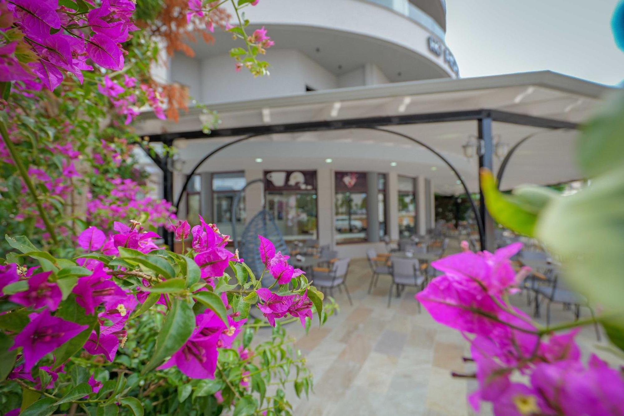 Hotel Kroi คซามิล ภายนอก รูปภาพ