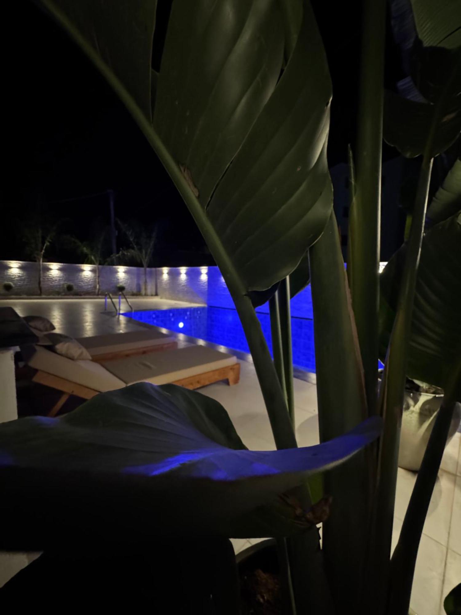 Hotel Kroi คซามิล ภายนอก รูปภาพ