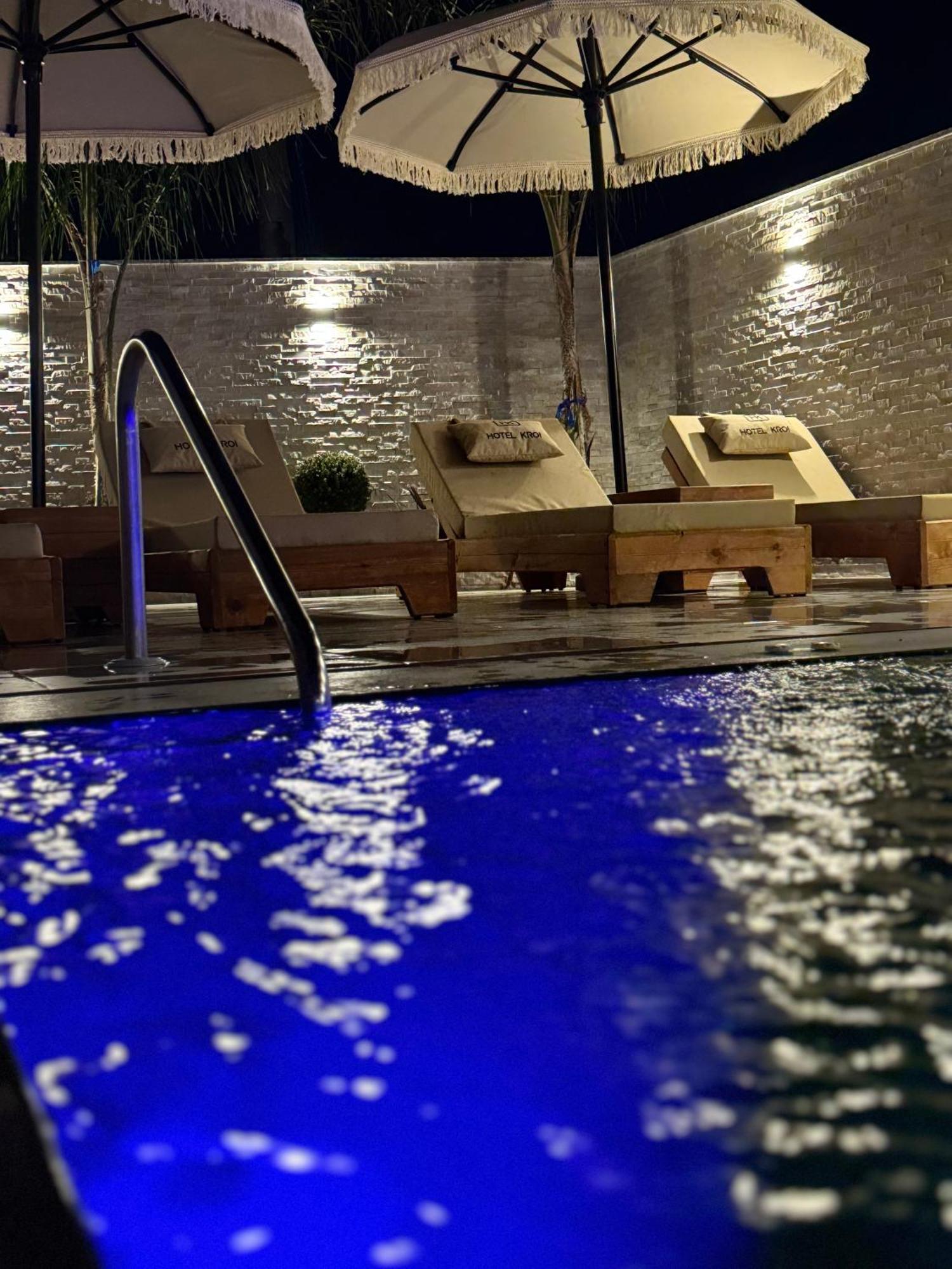 Hotel Kroi คซามิล ภายนอก รูปภาพ