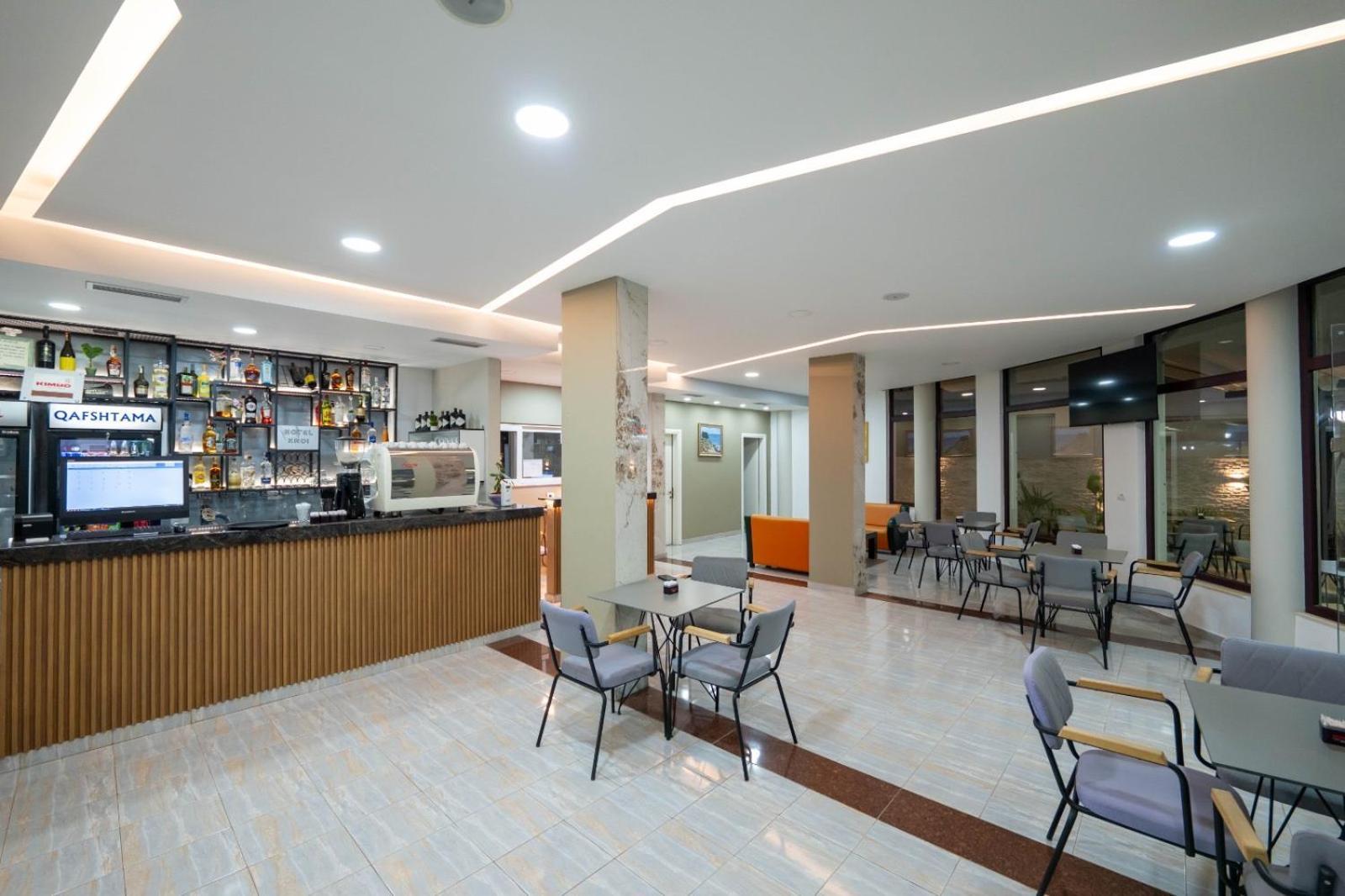 Hotel Kroi คซามิล ภายนอก รูปภาพ